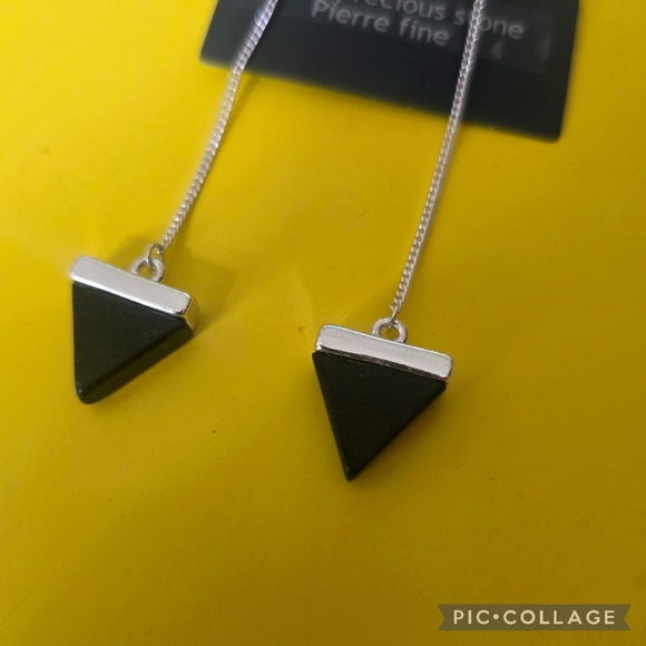 Old Navy Triangle Drop Earrings - Picture 2 of 4